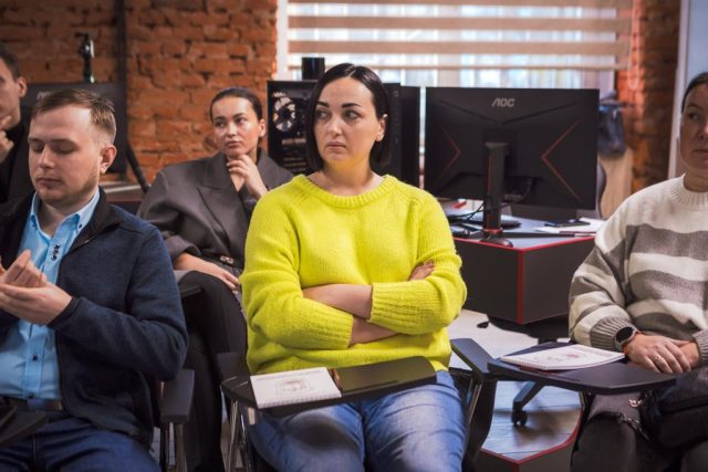 6O4A2072_2000_2000_202036